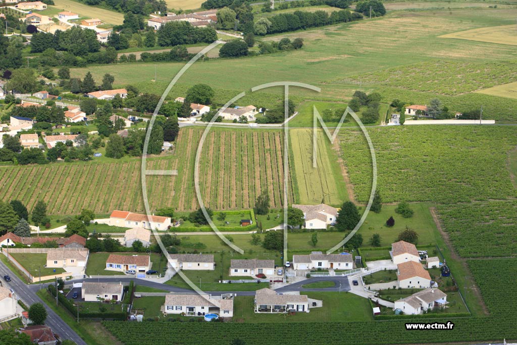 Photo arienne de Roullet-Saint-Estphe (Les Chteliers)