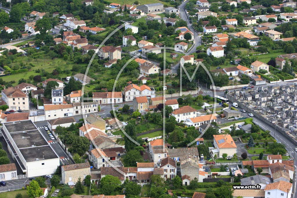 Photo arienne de Ruelle-sur-Touvre