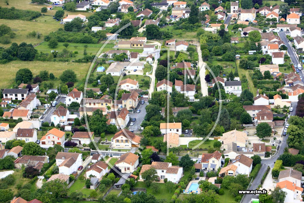 Photo arienne de Ruelle-sur-Touvre