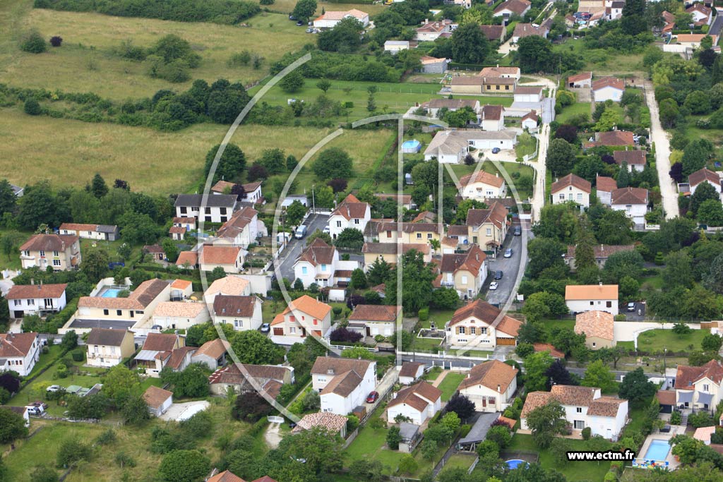 Photo arienne de Ruelle-sur-Touvre