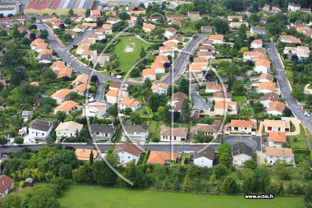 Photo arienne de Ruelle-sur-Touvre (Combe au Loup)