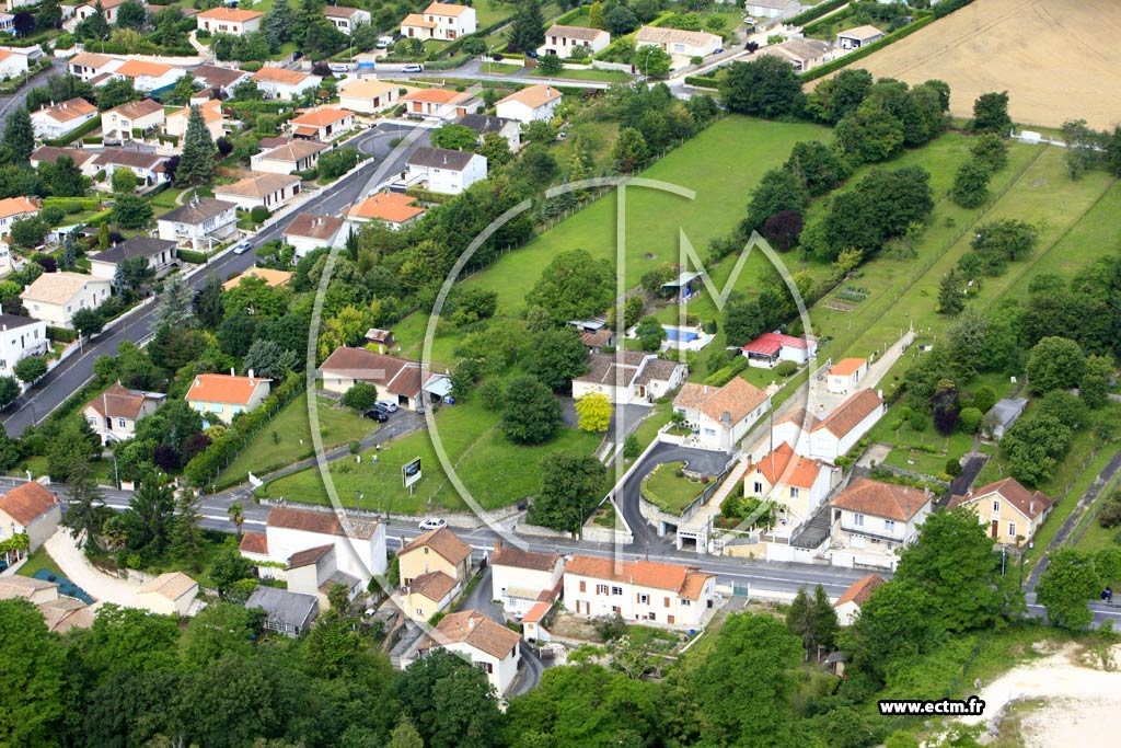 Photo arienne de Ruelle-sur-Touvre (Combe au Loup)