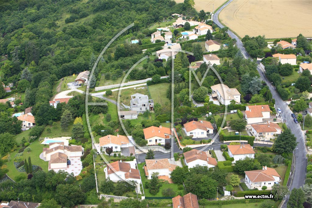 Photo arienne de Ruelle-sur-Touvre (Combe au Loup)