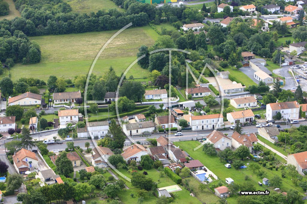 Photo arienne de Ruelle-sur-Touvre (Grands Champs)