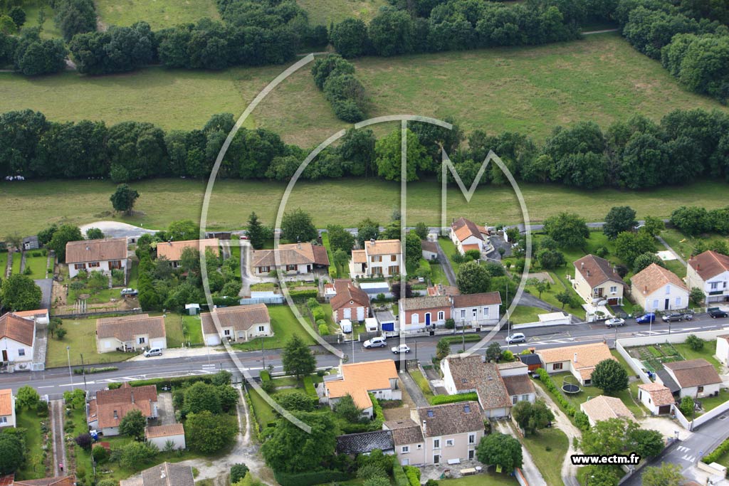 Photo arienne de Ruelle-sur-Touvre (Grands Champs)
