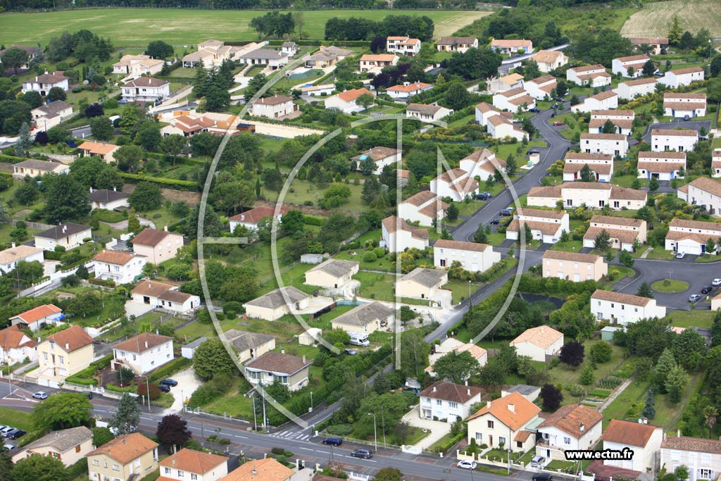 Photo arienne de Ruelle-sur-Touvre (Grands Champs)