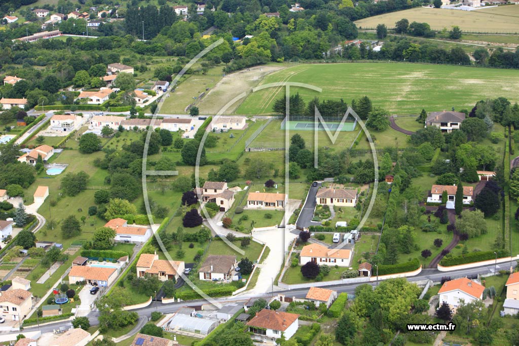 Photo arienne de Ruelle-sur-Touvre (Grands Champs)