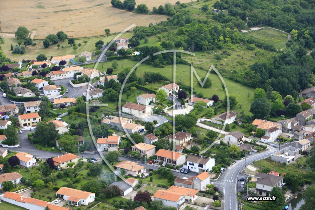 Photo arienne de Ruelle-sur-Touvre (Le Manot)