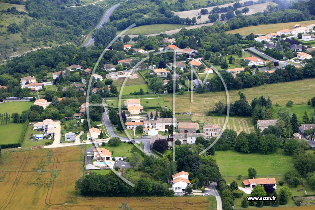 Photo arienne de Ruelle-sur-Touvre (Les Riffauds)