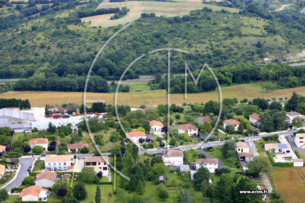 Photo arienne de Ruelle-sur-Touvre (Les Riffauds)