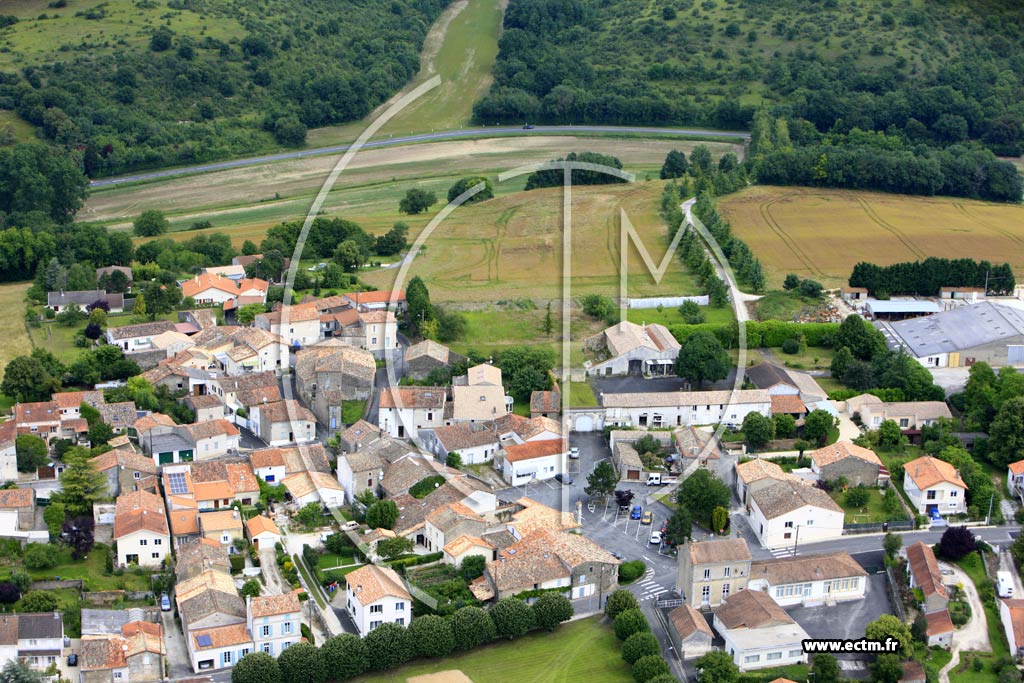 Photo arienne de Ruelle-sur-Touvre (Les Riffauds)