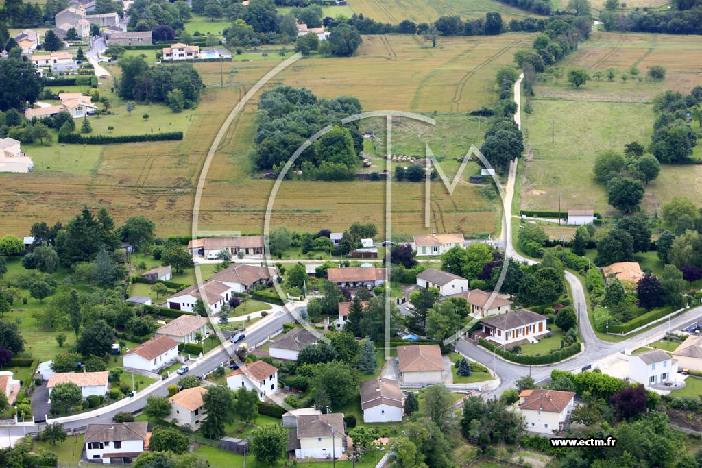 Photo arienne de Ruelle-sur-Touvre (Les Riffauds)