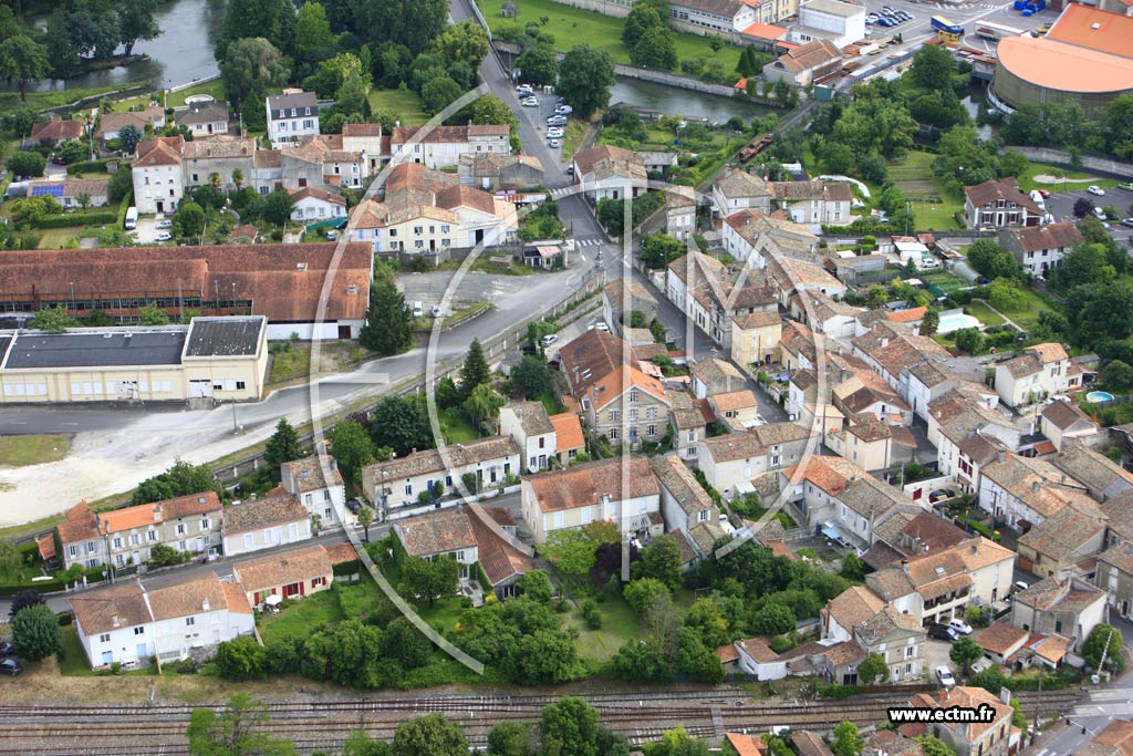 Photo arienne de Ruelle-sur-Touvre (Seguins)