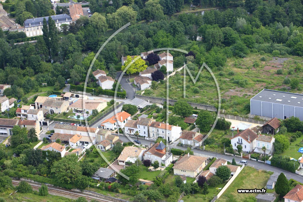 Photo arienne de Ruelle-sur-Touvre (Seguins)