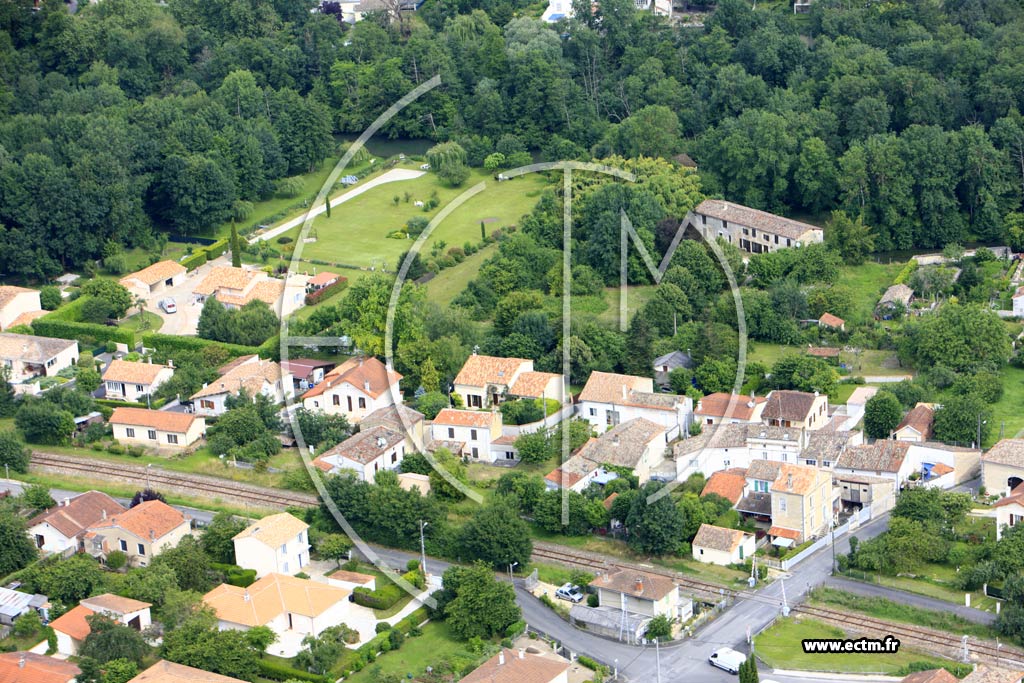 Photo arienne de Ruelle-sur-Touvre (Seguins)