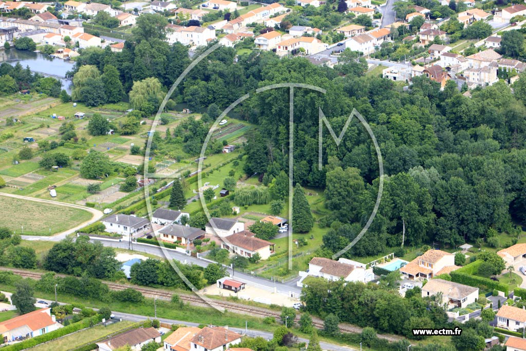 Photo arienne de Ruelle-sur-Touvre (Seguins)