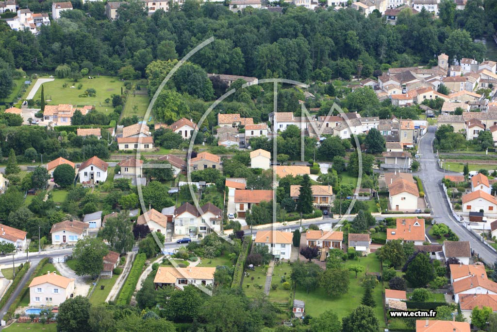 Photo arienne de Ruelle-sur-Touvre (Seguins)