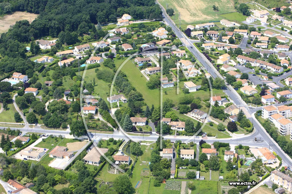 Photo arienne de Saint-Michel (Les Sicauds)