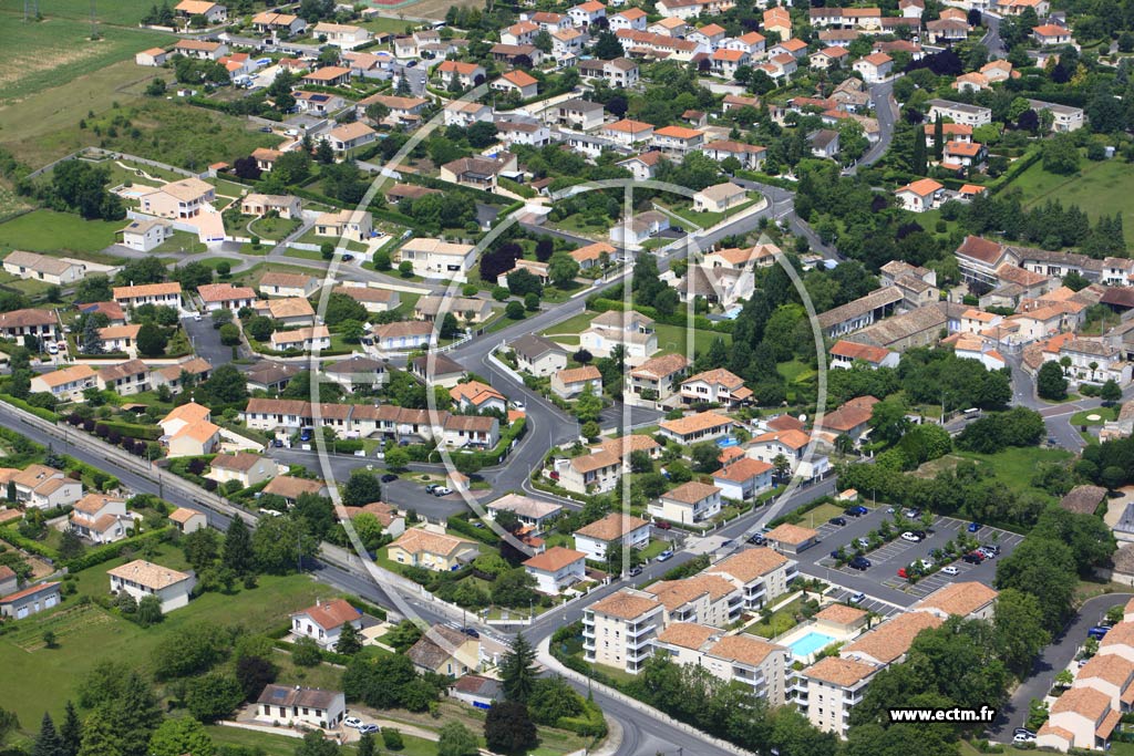 Photo arienne de Saint-Michel (Les Sicauds)