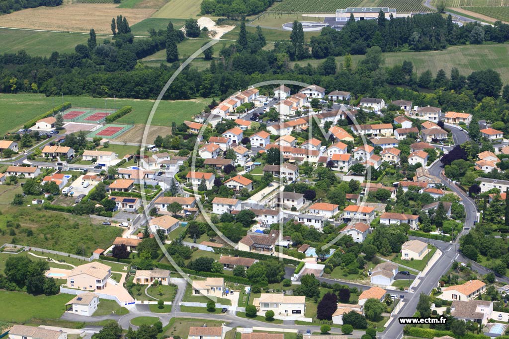Photo arienne de Saint-Michel (Les Sicauds)