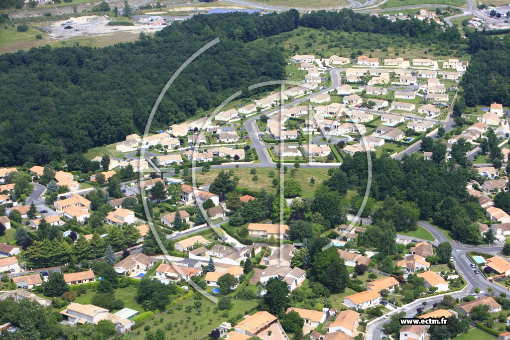 Photo arienne de Saint-Yrieix-sur-Charente (Est)