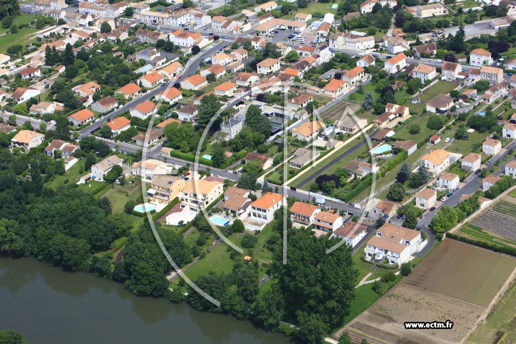Photo arienne de Saint-Yrieix-sur-Charente (Est)