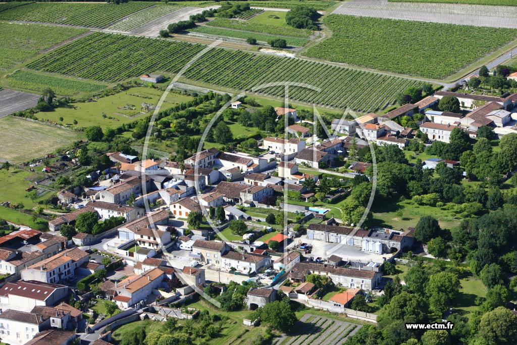 Photo arienne de Angeac-Champagne (Roissac)