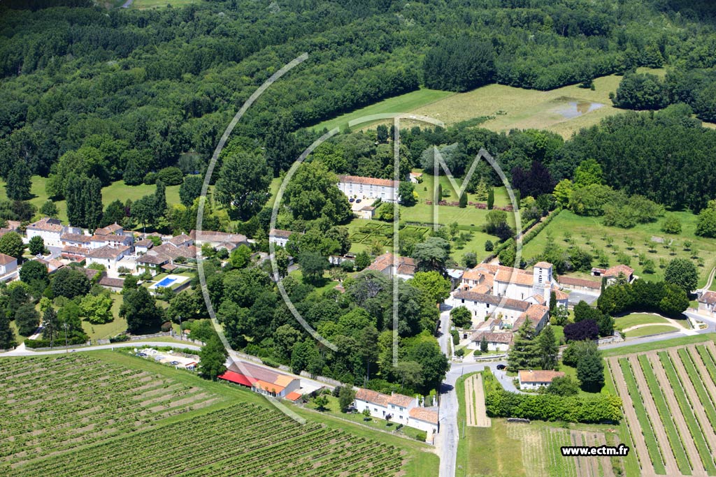 Photo arienne de Bourg-Charente