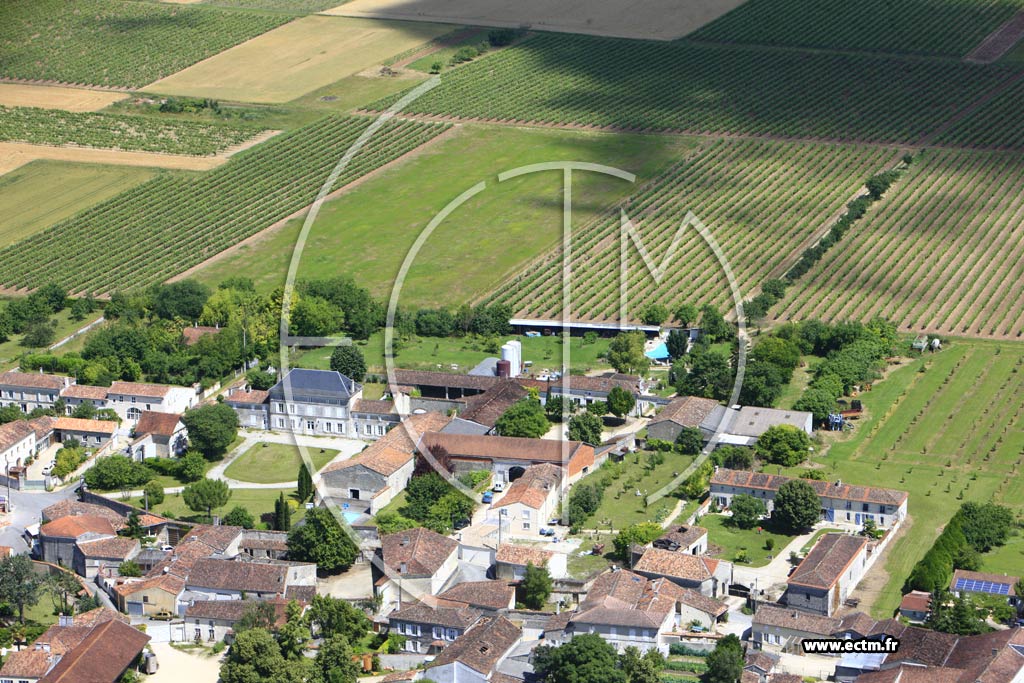 Photo arienne de Chassors (Villeneuve)