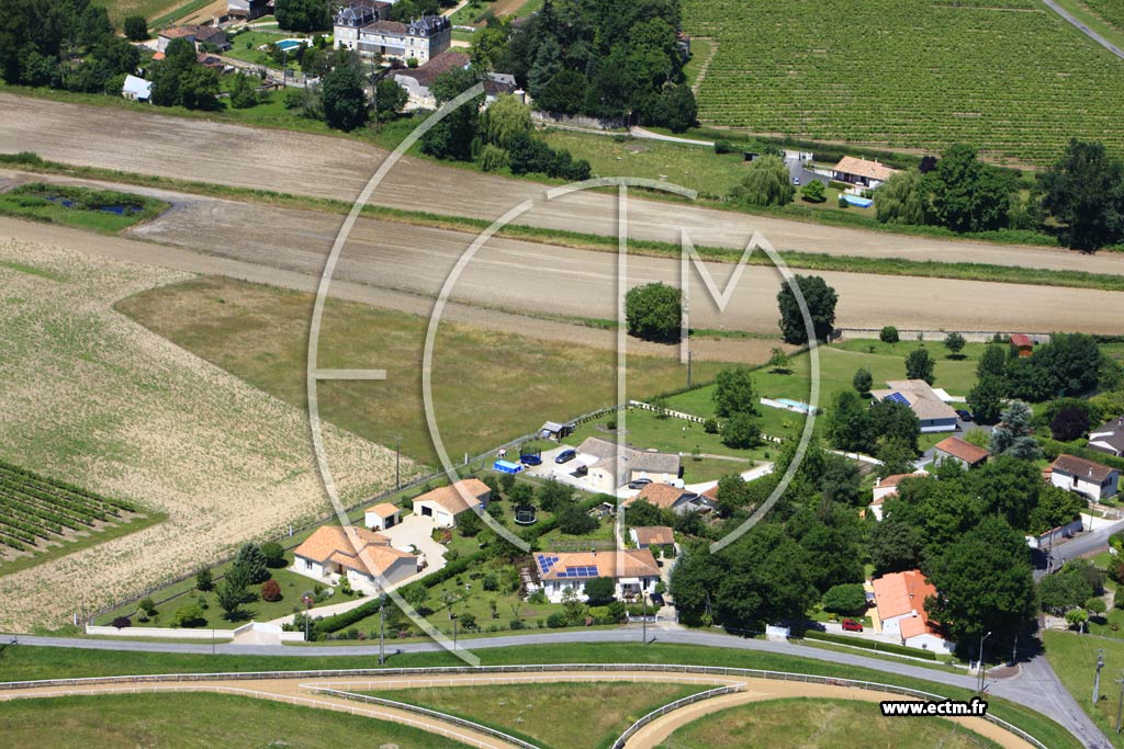 Photo arienne de Cherves-Richemont (Boussac)