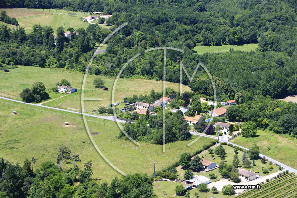 Photo arienne de Cherves-Richemont (Boussac)