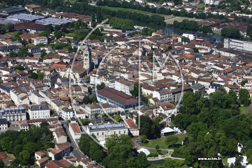 Photo arienne de Cognac (Sacr Coeur)