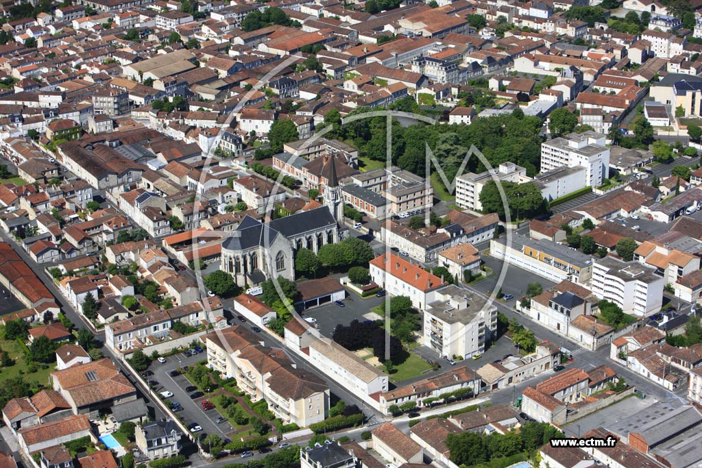 Photo arienne de Cognac (Sacr Coeur)