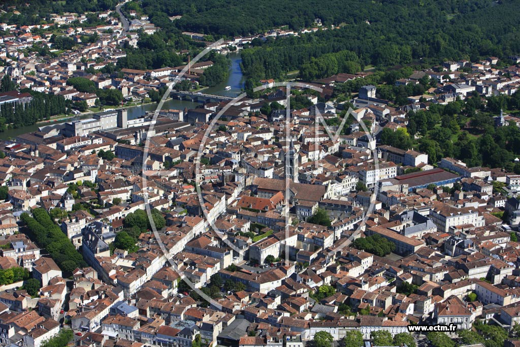 Photo arienne de Cognac (Sacr Coeur)