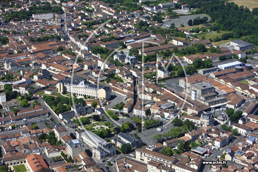 Photo arienne de Cognac (Sacr Coeur)