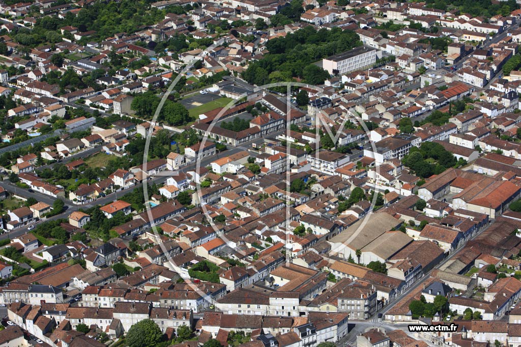 Photo arienne de Cognac (Sacr Coeur)