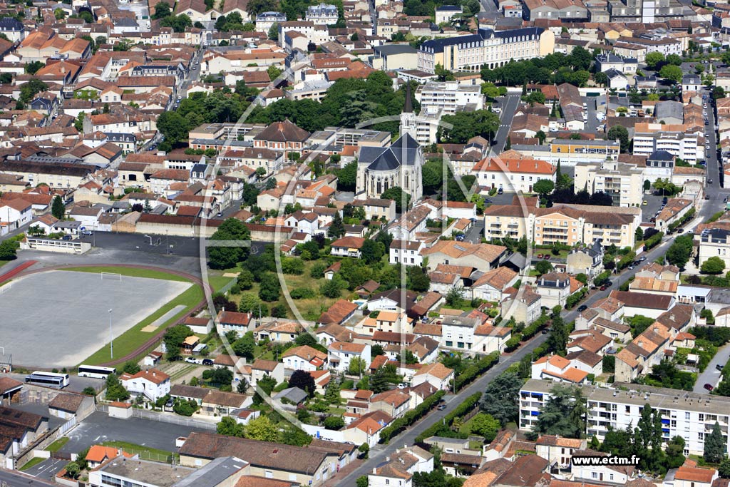 Photo arienne de Cognac (Sacr Coeur)