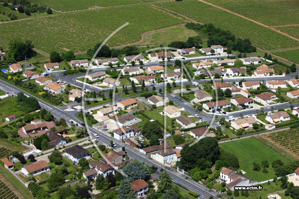 Photo arienne de Cognac (Saint-Jacques)