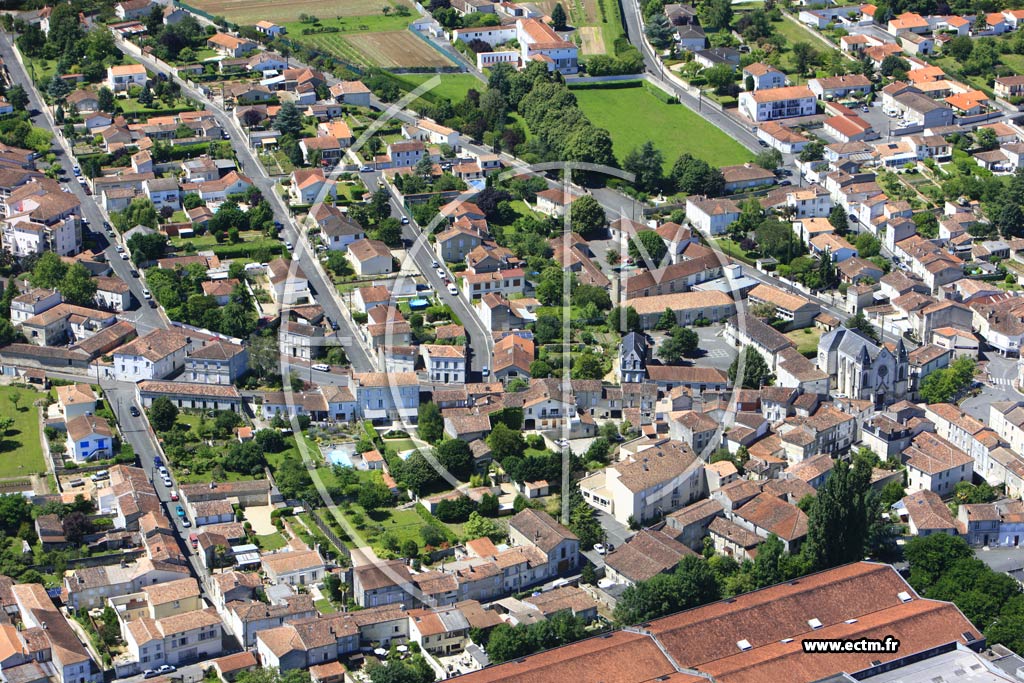 Photo arienne de Cognac (Saint-Jacques)