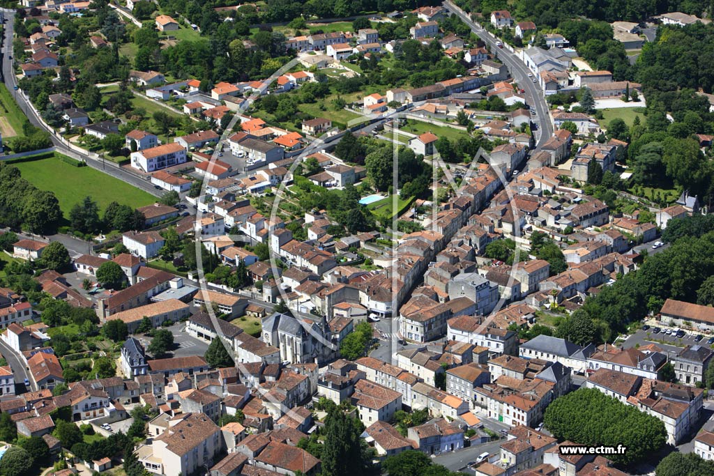 Photo arienne de Cognac (Saint-Jacques)