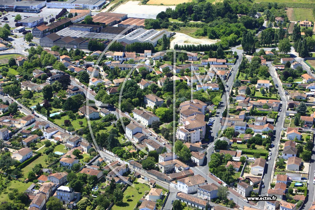 Photo arienne de Cognac (Saint-Jacques)
