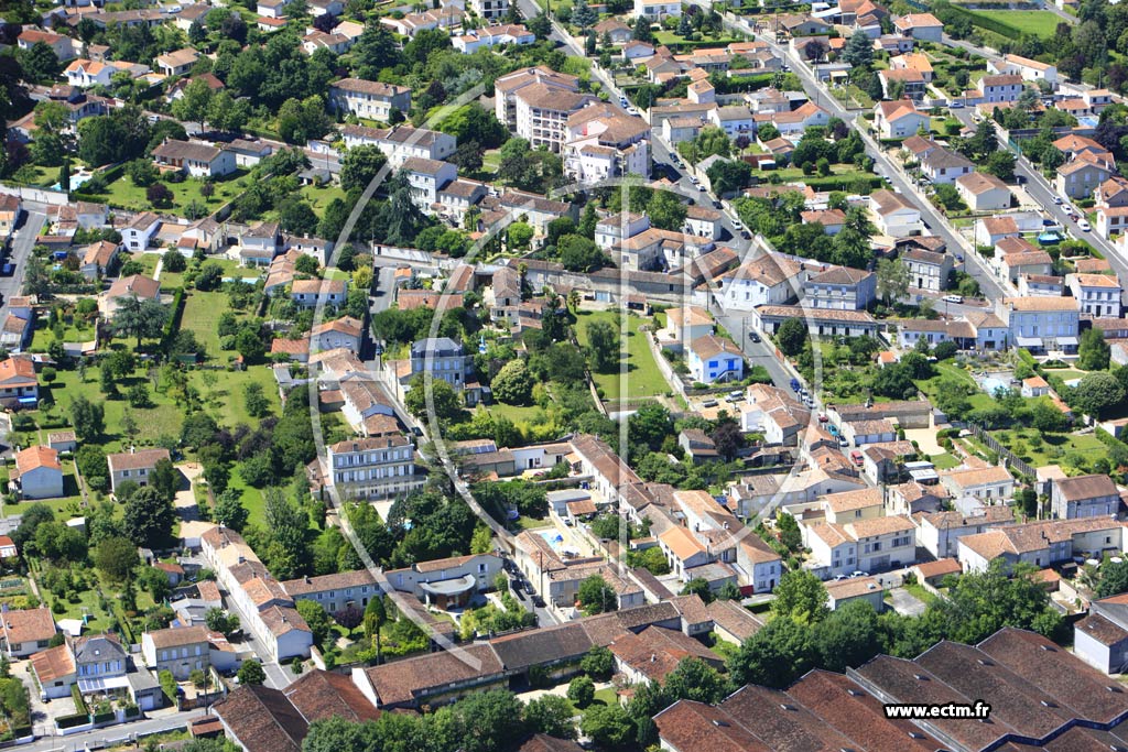 Photo arienne de Cognac (Saint-Jacques)