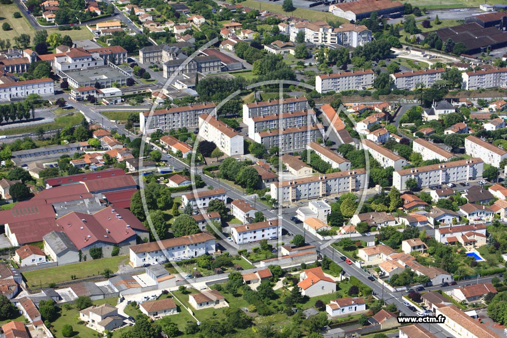 Photo arienne de Cognac (Saint-Martin)