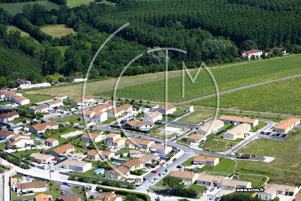 Photo arienne de Cognac (Saint-Martin)