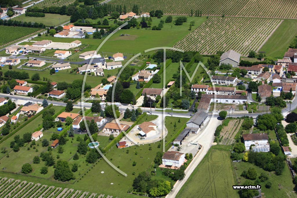 Photo arienne de Les Mtairies (Les Champagnres)