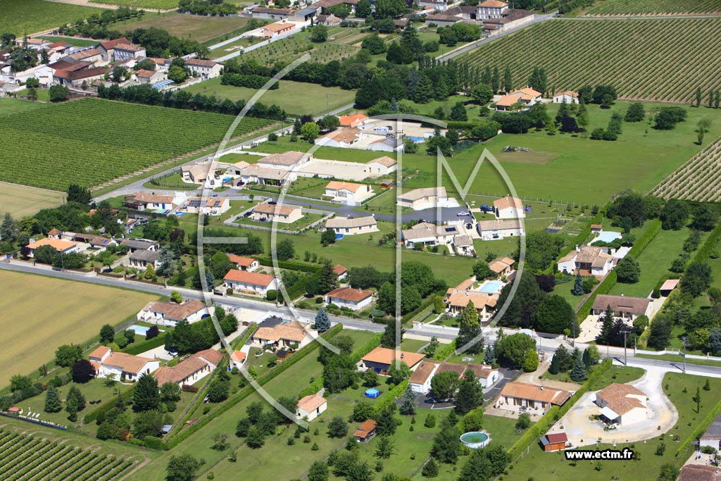 Photo arienne de Les Mtairies (Les Champagnres)