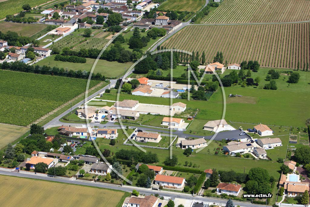 Photo arienne de Les Mtairies (Les Champagnres)