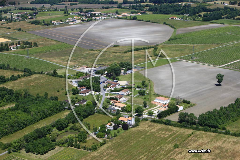 Photo arienne de Nercillac (Les Varennes)