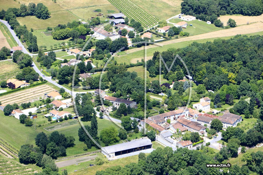 Photo arienne de Nercillac (Montour)