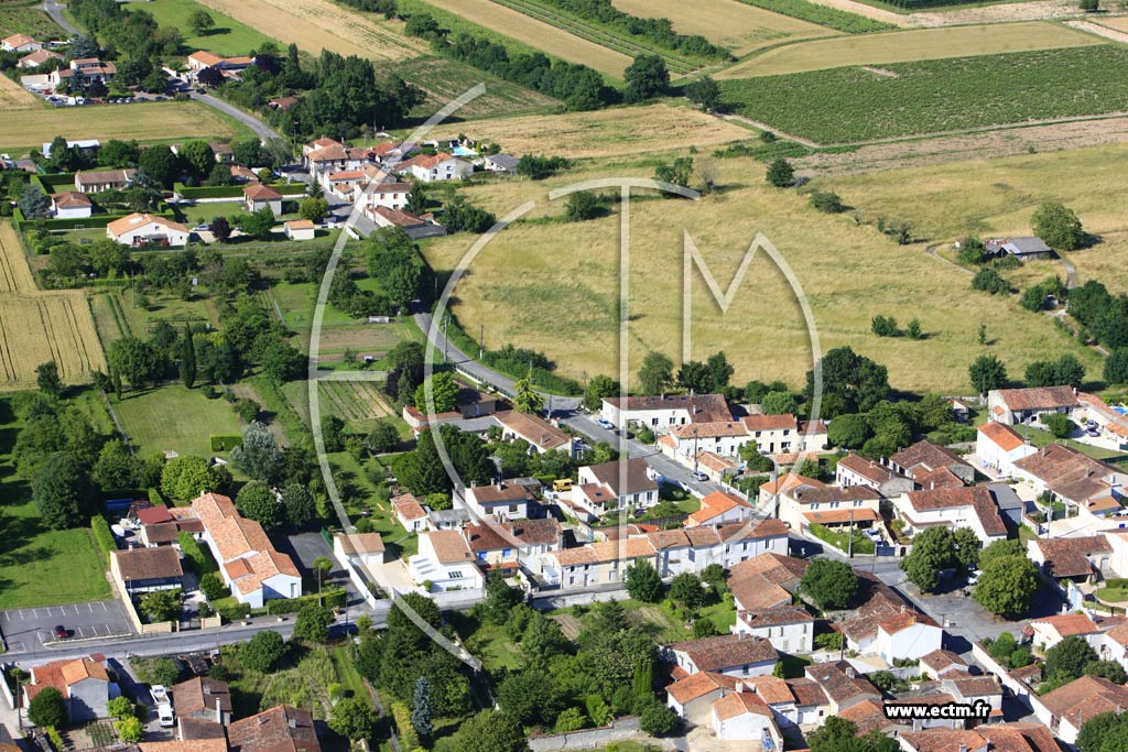 Photo arienne de Saint-Laurent-de-Cognac (Jarnouzeau)